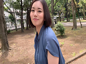 俺のいいなり素敵なヤリマン子ちゃん！　栞奈（34歳） エロ尻　ベロ出しおねだり　潮スプラッシュ 人妻　子供なし　旦那とセックスレス サンプル動画サムネイル